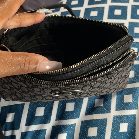 Used once monogram double zip coach wallet wristlet - Picture 11 of 12